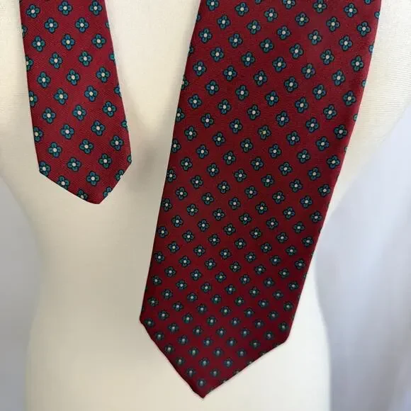 DOONEY & BOURKE Men's Silk Burgundy Red Tie Blue Small Print Necktie Business - Picture 4 of 6